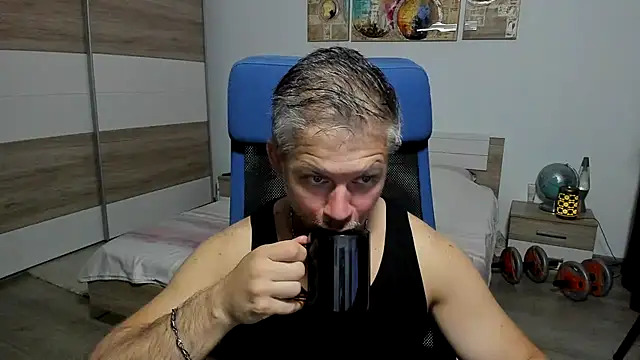 Snapshot of RobbyShawz chatting on July 2026 04:27:01 AM RobbyShawz online show from July 2026 04:27:01 AM