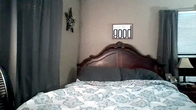 Snapshot of JoJoMonroe84 chatting on April 2026 04:15:02 AM JoJoMonroe84 online show from April 2026 04:15:02 AM