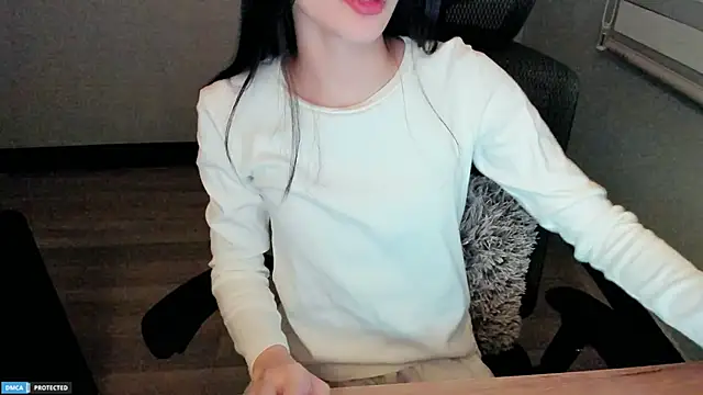 Ayase momo online show from January 2025 01:50:01 AM