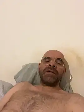 Snapshot of slim1976006 chatting on April 2026 11:11:01 PM slim1976006 online show from April 2026 11:11:01 PM