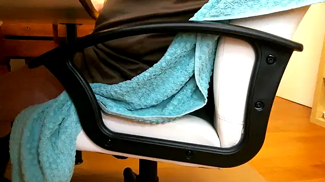 Snapshot of leccaleccafiga chatting on March 2026 11:26:02 AM leccaleccafiga online show from March 2026 11:26:02 AM