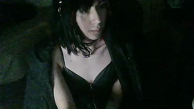 crystalxh online show from October 2025 08:30:02 PM