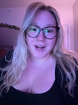 PiggyRose online show from March 2025 12:47:01 AM