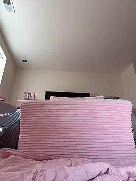 Snapshot of PiggyRose chatting on May 2026 10:06:02 PM PiggyRose online show from May 2026 10:06:02 PM