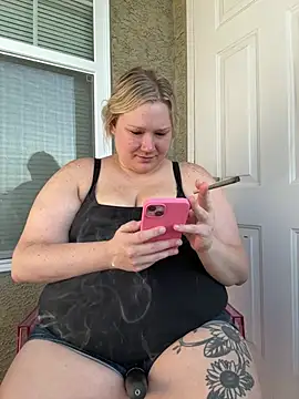 Snapshot of PiggyRose chatting on July 2026 10:19:01 PM PiggyRose online show from July 2026 10:19:01 PM