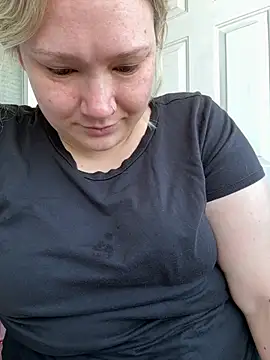 Snapshot of PiggyRose chatting on July 2026 02:25:02 PM PiggyRose online show from July 2026 02:25:02 PM