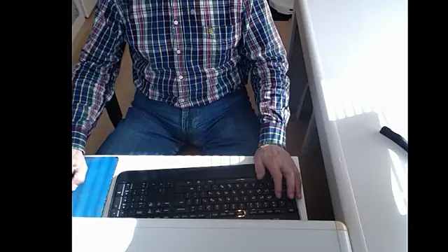 dutchpornking online show from March 2025 12:00:01 PM