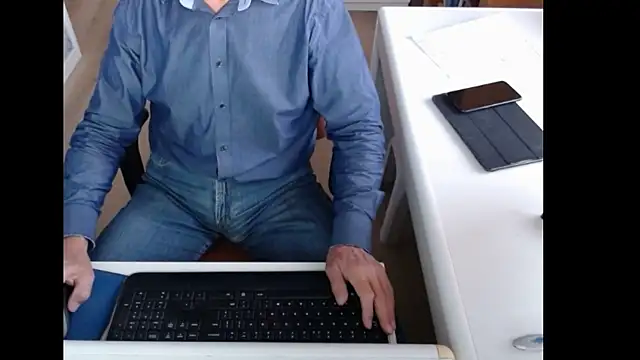 dutchpornking online show from October 2025 06:43:02 AM