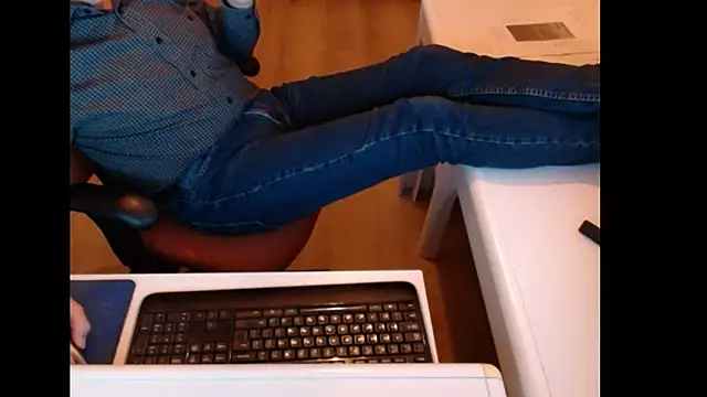 dutchpornking online show from January 2026 05:27:02 PM