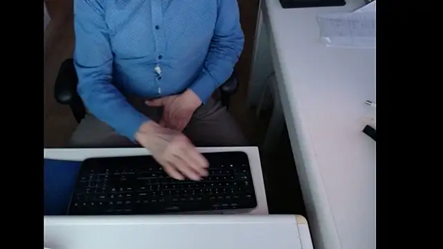 dutchpornking online show from January 2026 07:23:02 AM