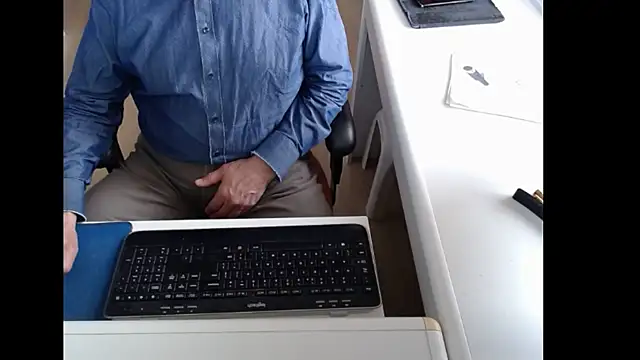 dutchpornking online show from April 2026 06:29:02 AM