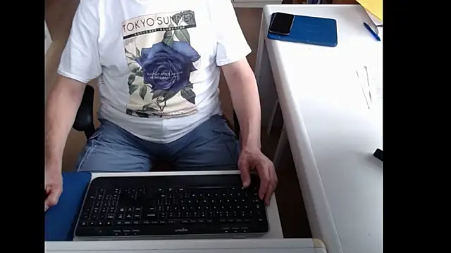 Snapshot of dutchpornking chatting on June 2026 06:39:01 AM dutchpornking online show from June 2026 06:39:01 AM