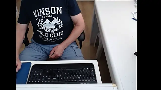 Snapshot of dutchpornking chatting on June 2026 10:52:01 AM dutchpornking online show from June 2026 10:52:01 AM