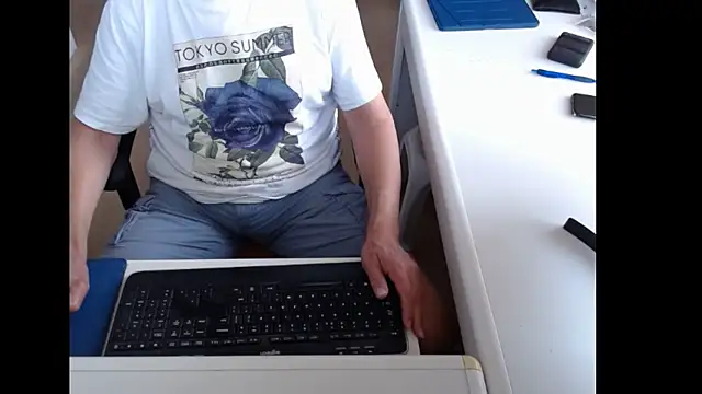 Snapshot of dutchpornking chatting on July 2026 06:07:02 AM dutchpornking online show from July 2026 06:07:02 AM