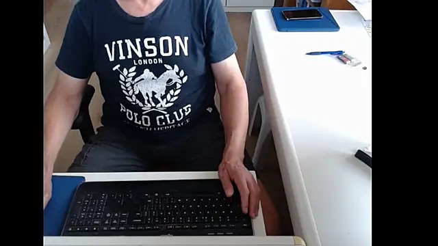 Snapshot of dutchpornking chatting on July 2026 06:20:01 AM dutchpornking online show from July 2026 06:20:01 AM