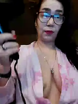 Chriss Tinaa online show from December 2024 05:31:02 AM