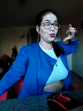 Chriss Tinaa online show from December 2024 08:36:01 AM