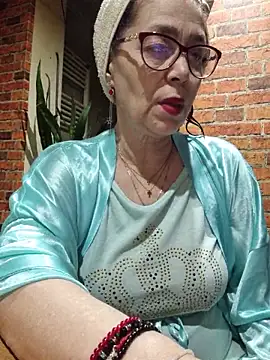 Snapshot of Chriss_Tinaa chatting on April 2026 03:27:02 AM Chriss Tinaa online show from April 2026 03:27:02 AM