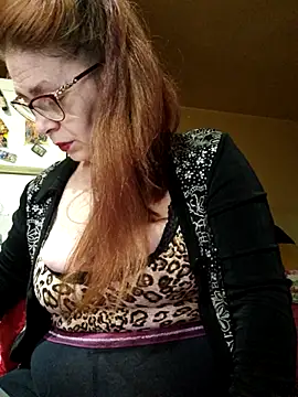 Snapshot of Chriss_Tinaa chatting on April 2026 03:22:01 AM Chriss Tinaa online show from April 2026 03:22:01 AM