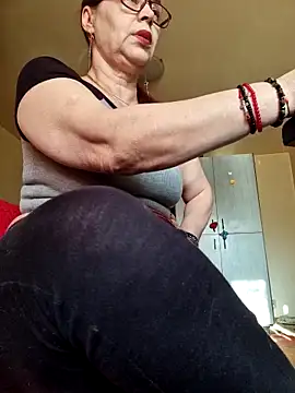 Chriss Tinaa online show from May 2026 04:30:02 AM