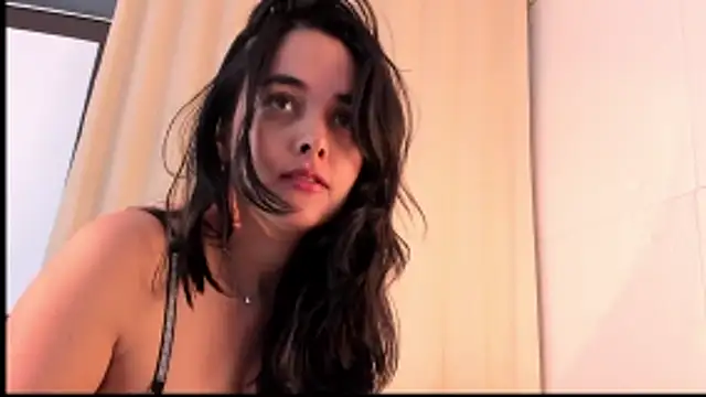 Snapshot of miss_alhy chatting on April 2026 01:49:01 PM miss alhy online show from April 2026 01:49:01 PM