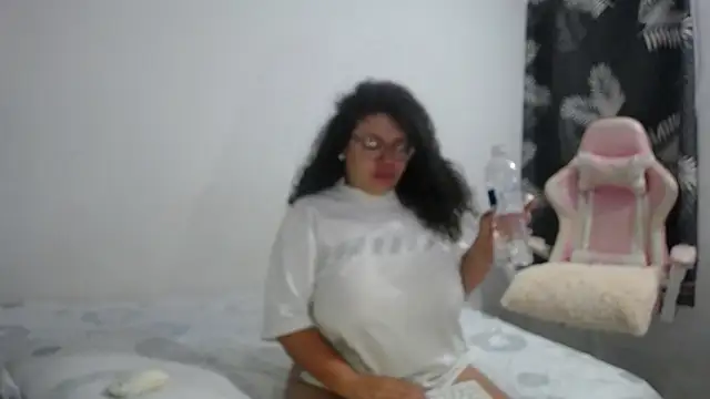 mabigomez00 online show from February 2026 09:32:02 AM