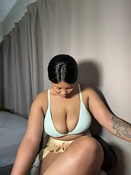 Snapshot of cherrybabe76 chatting on February 2025 10:15:01 AM cherrybabe76 online show from February 2025 10:15:01 AM