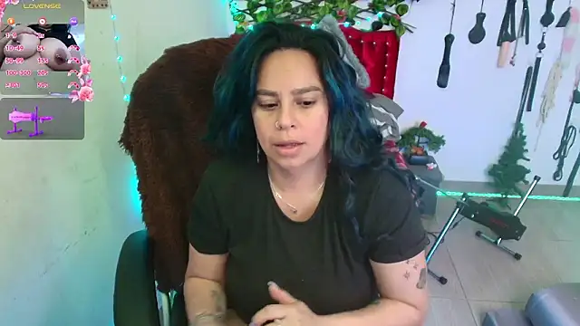 Snapshot of elektra_32 chatting on March 2026 06:25:01 AM elektra 32 online show from March 2026 06:25:01 AM