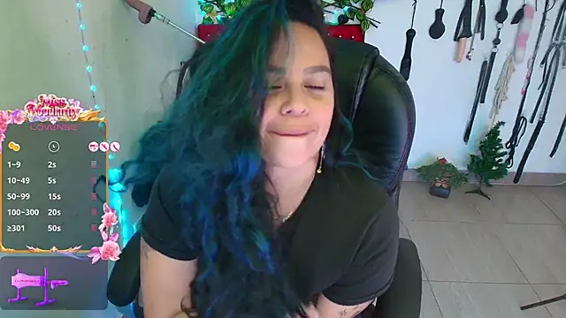 Snapshot of elektra_32 chatting on April 2026 06:52:01 AM elektra 32 online show from April 2026 06:52:01 AM