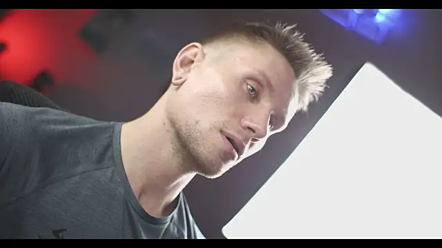 kevin-park online show from December 2024 07:33:01 PM