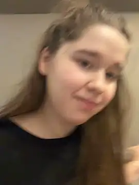 Snapshot of HornyGirlH chatting on March 2026 04:01:02 AM HornyGirlH online show from March 2026 04:01:02 AM