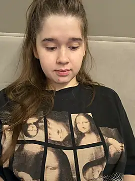 Snapshot of HornyGirlH chatting on April 2026 12:08:02 AM HornyGirlH online show from April 2026 12:08:02 AM