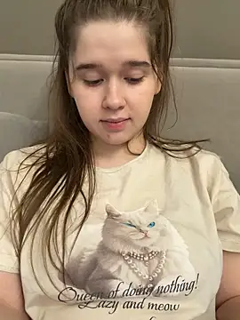 Snapshot of HornyGirlH chatting on April 2026 01:28:02 AM HornyGirlH online show from April 2026 01:28:02 AM