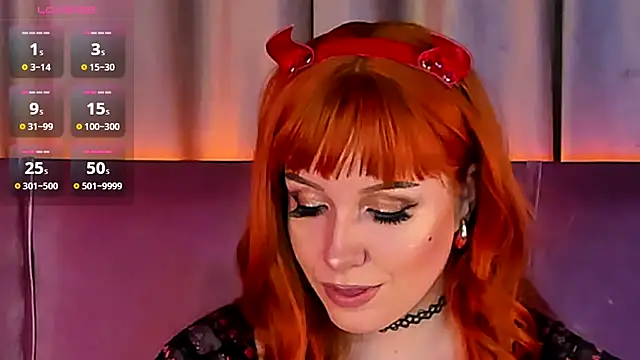 Snapshot of RoseRoxy chatting on October 2025 02:32:02 PM RoseRoxy online show from October 2025 02:32:02 PM