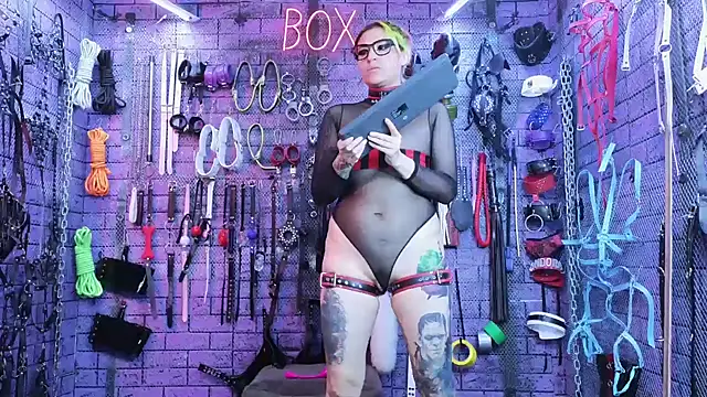 Snapshot of PANDORANEZZ chatting on February 2025 12:43:02 AM PANDORANEZZ online show from February 2025 12:43:02 AM