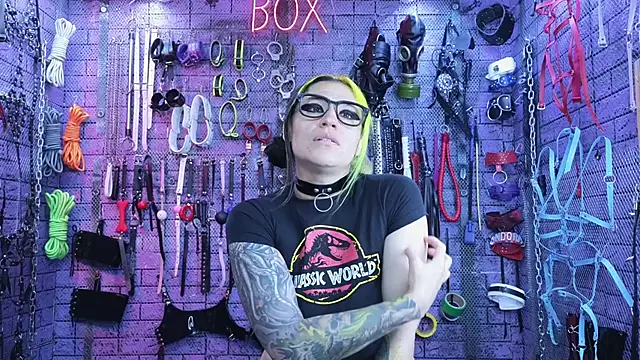 Snapshot of PANDORANEZZ chatting on February 2025 06:51:01 AM PANDORANEZZ online show from February 2025 06:51:01 AM