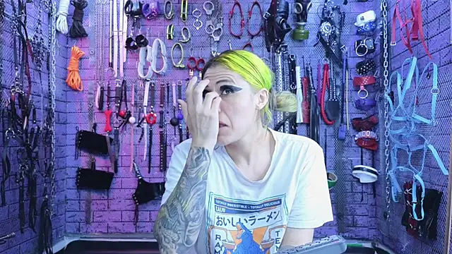 Snapshot of PANDORANEZZ chatting on February 2025 01:09:02 AM PANDORANEZZ online show from February 2025 01:09:02 AM