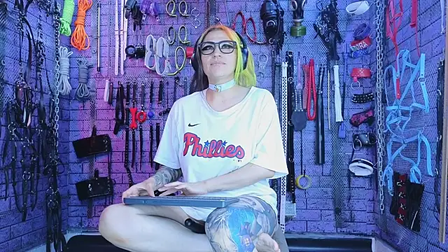 Snapshot of PANDORANEZZ chatting on November 2025 10:52:02 PM PANDORANEZZ online show from November 2025 10:52:02 PM