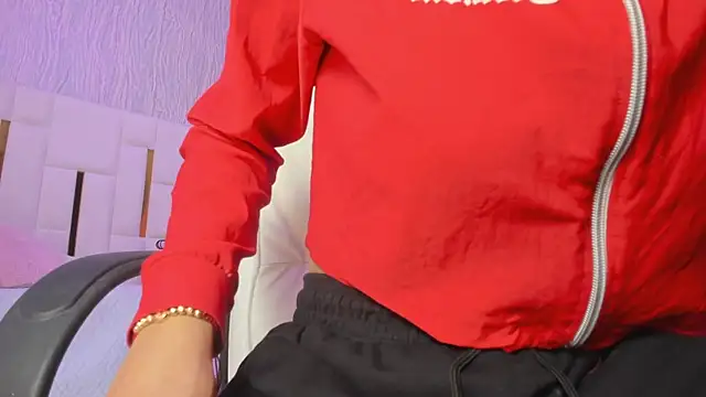 Meghan stonne  online show from December 2025 07:18:01 PM