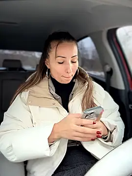 Snapshot of YOUR-KARINA chatting on January 2026 07:25:02 AM YOUR-KARINA online show from January 2026 07:25:02 AM