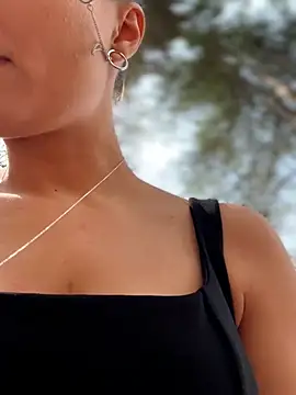 Snapshot of YOUR-KARINA chatting on March 2026 07:09:02 AM YOUR-KARINA online show from March 2026 07:09:02 AM