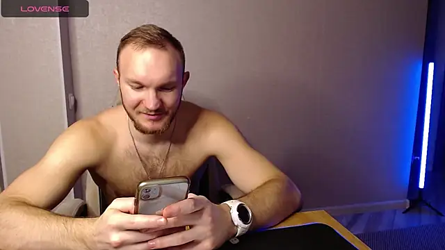 Snapshot of Toress1 chatting on January 2025 05:05:01 PM Toress1 online show from January 2025 05:05:01 PM