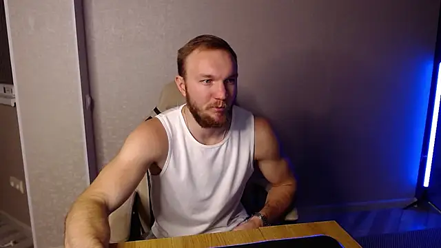 Snapshot of Toress1 chatting on February 2025 06:05:02 PM Toress1 online show from February 2025 06:05:02 PM