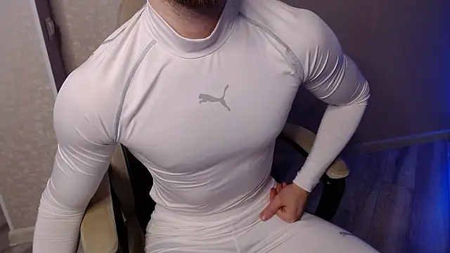 Snapshot of Toress1 chatting on February 2025 08:05:02 AM Toress1 online show from February 2025 08:05:02 AM