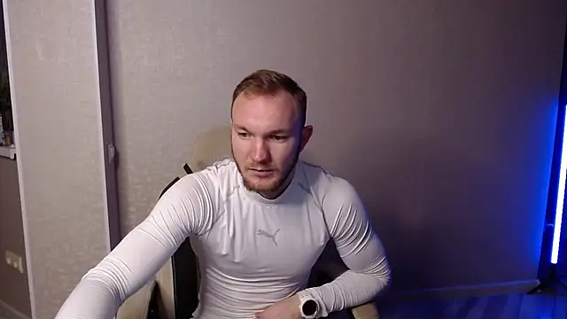 Snapshot of Toress1 chatting on February 2025 05:05:02 AM Toress1 online show from February 2025 05:05:02 AM