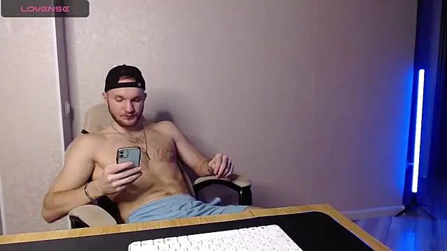 Snapshot of Toress1 chatting on February 2025 05:38:02 PM Toress1 online show from February 2025 05:38:02 PM