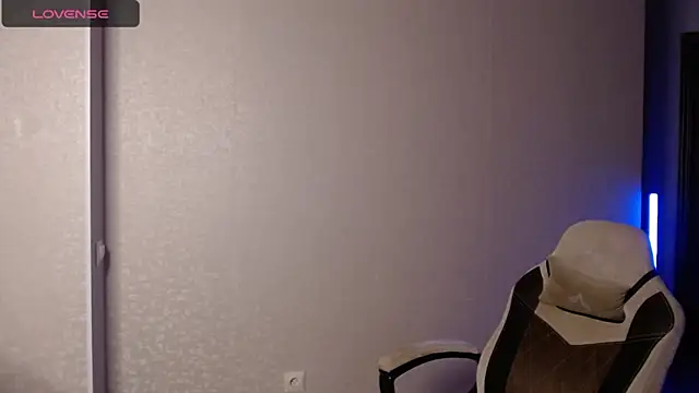 Snapshot of Toress1 chatting on February 2025 08:33:02 PM Toress1 online show from February 2025 08:33:02 PM