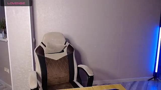 Snapshot of Toress1 chatting on March 2025 07:38:02 AM Toress1 online show from March 2025 07:38:02 AM