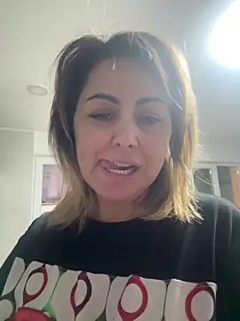 Snapshot of Emma_roqueen chatting on December 2024 12:41:02 PM Emma roqueen online show from December 2024 12:41:02 PM