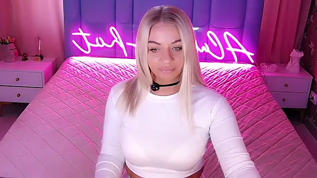 AllwaysHotJ online show from April 2026 02:20:02 AM